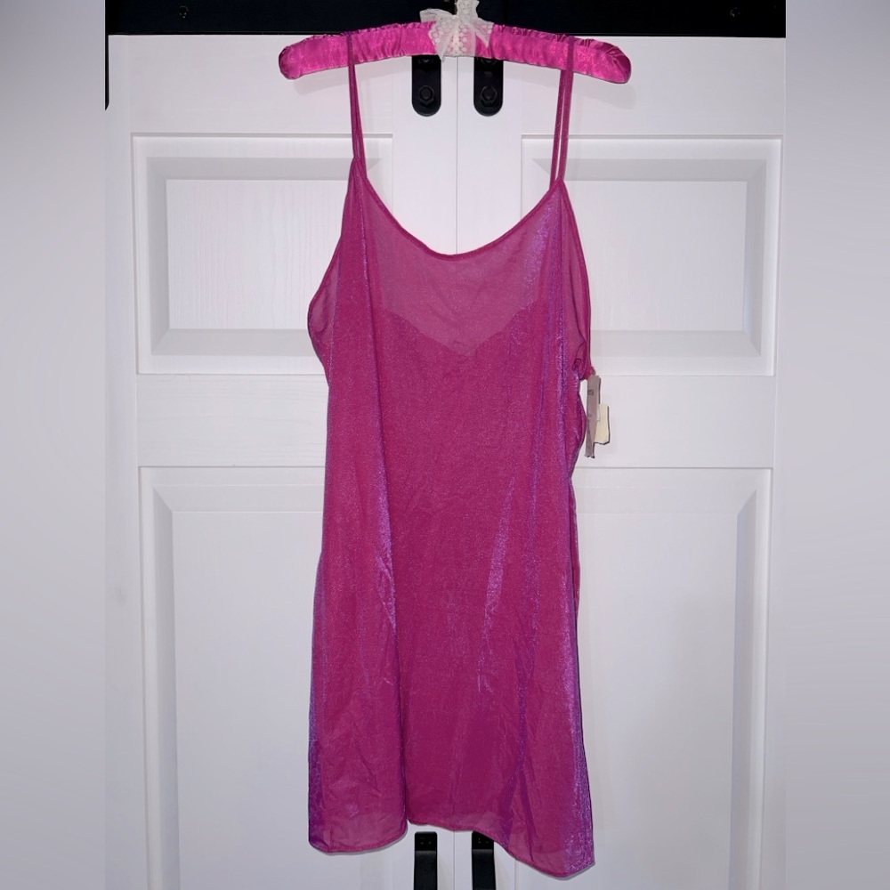 Cinema Etoile Chemise - XL - NWT - Stunning Shimmery Pink